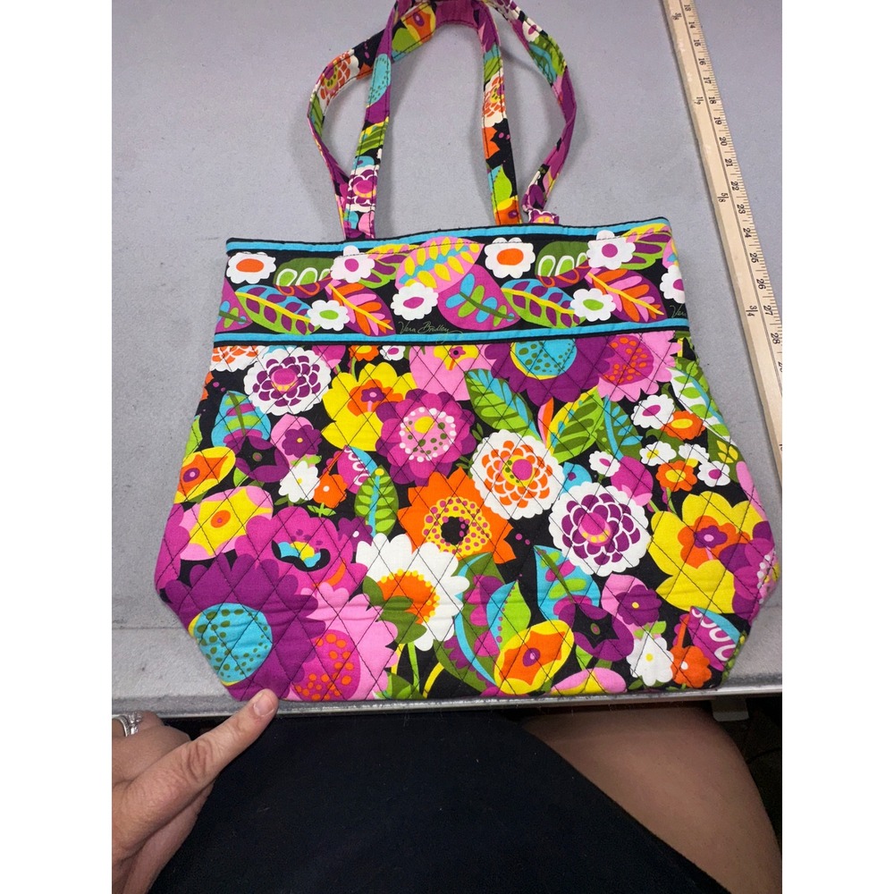 Vera Bradley Rhythm and Blues Floral Quilted Cotton Tote Shoulder Bag Toggle - Picture 5 of 10